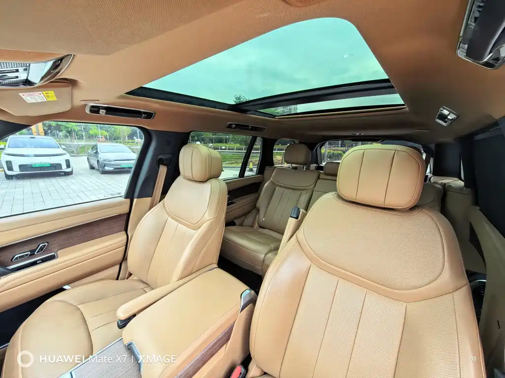 Land Rover Range Rover — миниатюра 17