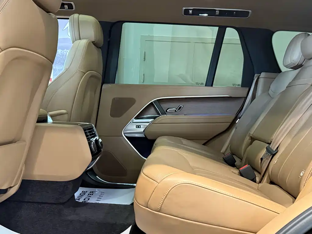 Land Rover Range Rover — миниатюра 14