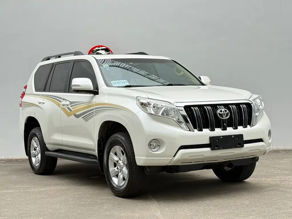 TOYOTA PRADO