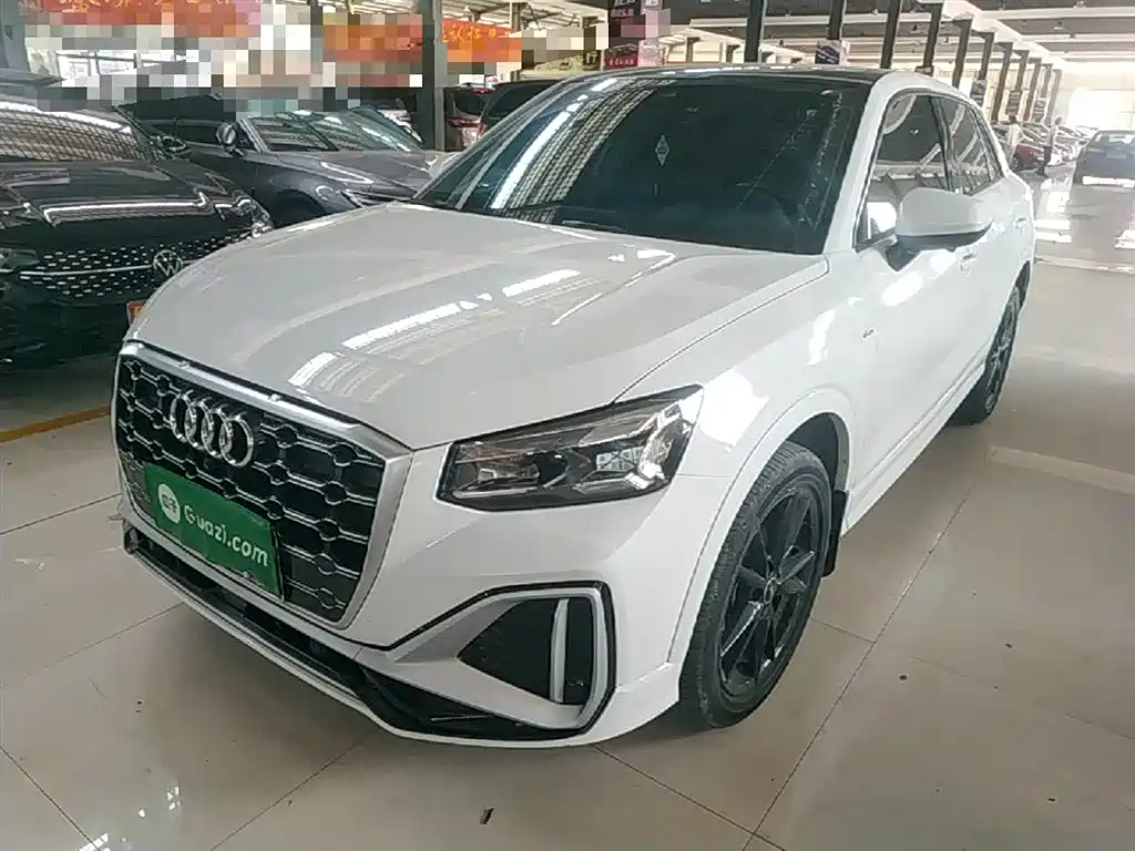 Audi Q2L 2022