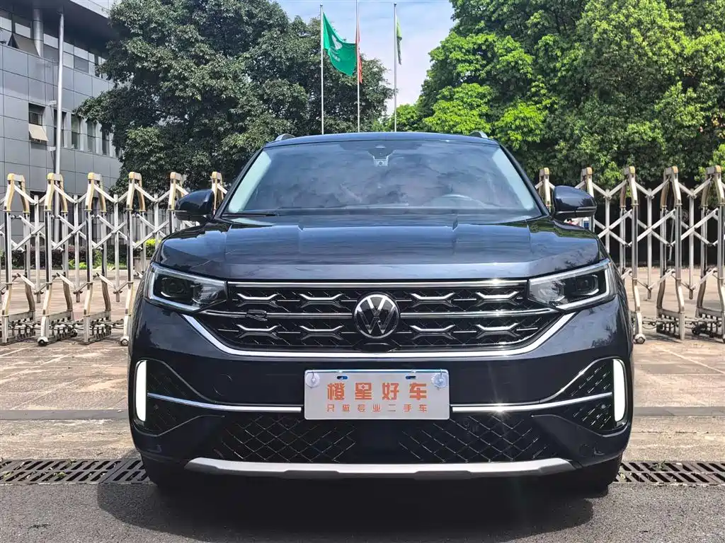 Volkswagen X — миниатюра 2