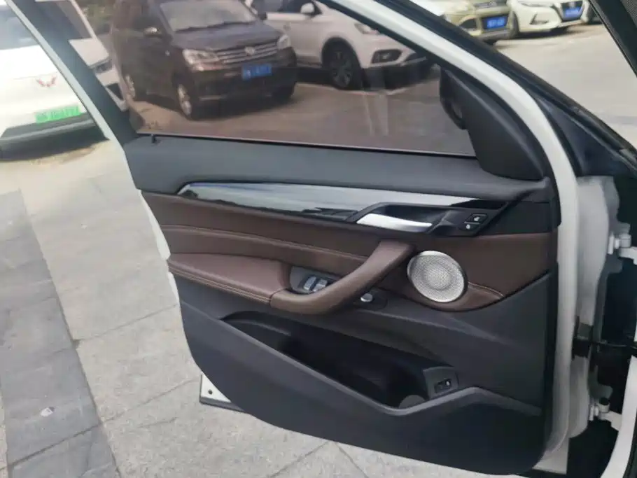 BMW X1 — миниатюра 7
