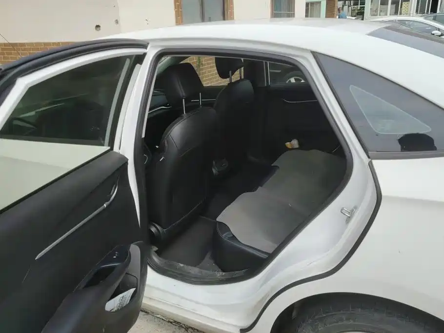 Buick Excelle — миниатюра 11