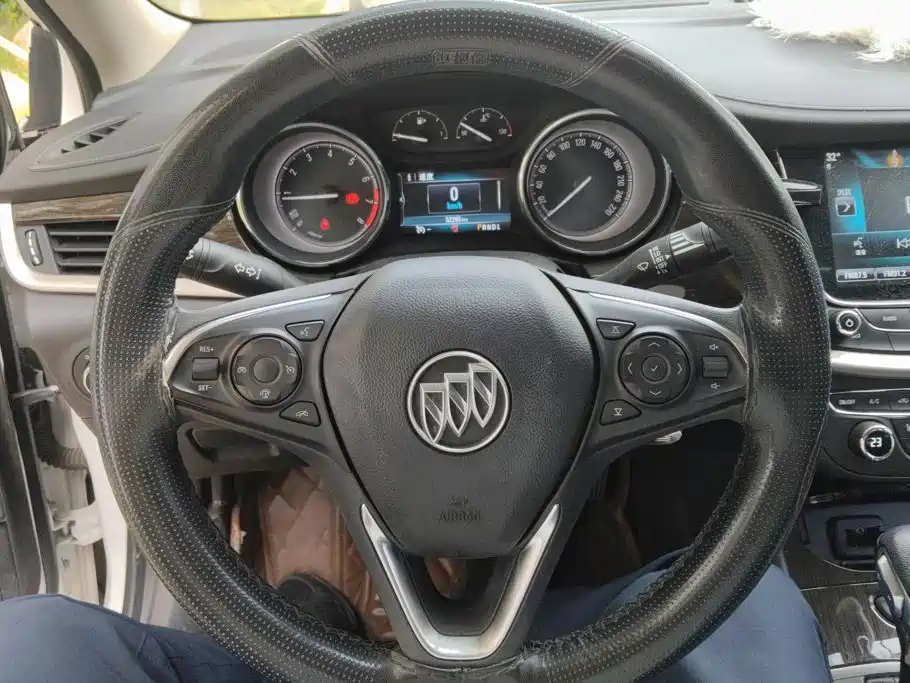 Buick Verano — миниатюра 15