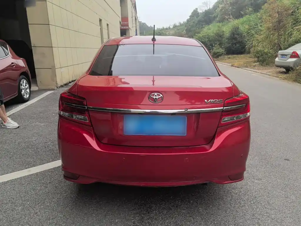 Toyota Vios — миниатюра 6