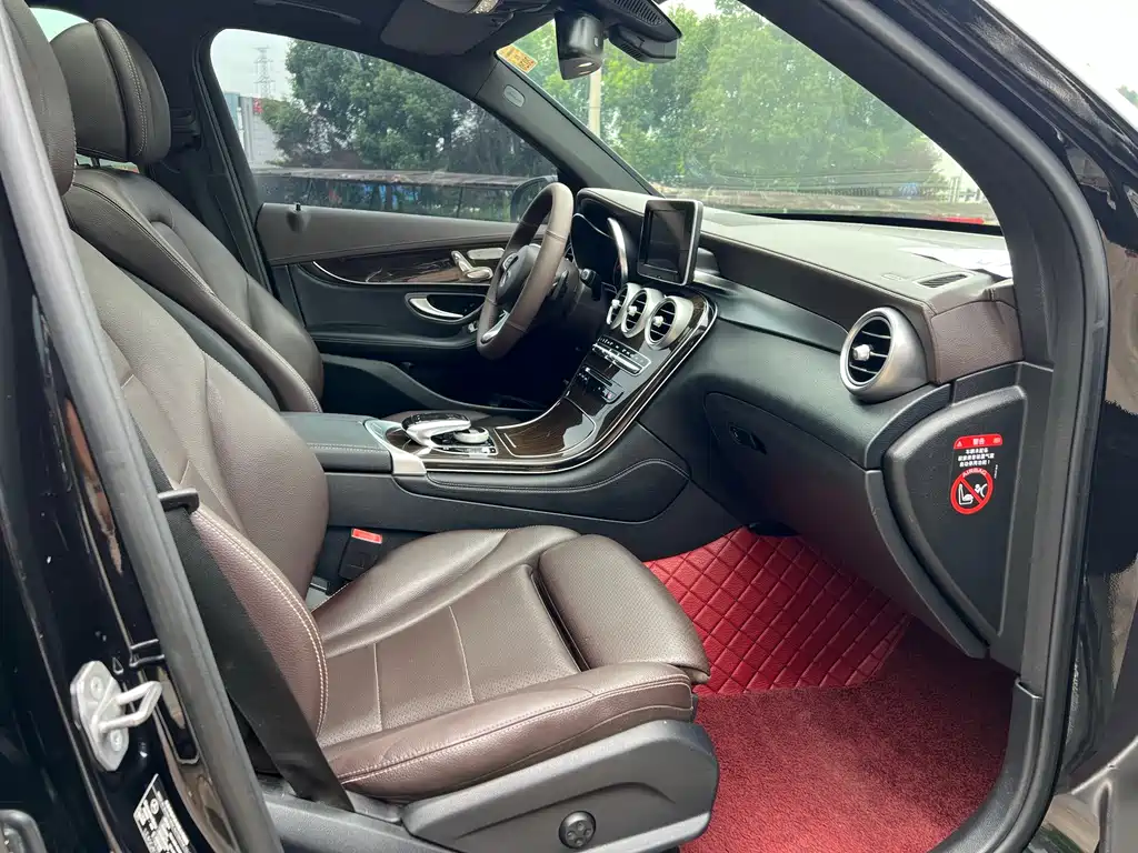 Mercedes-Benz GLC 2018 GLC 260 4MATIC
