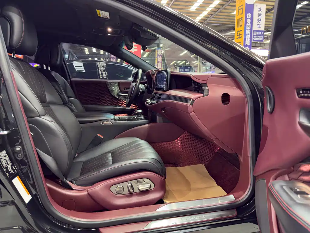Lexus LS — миниатюра 10