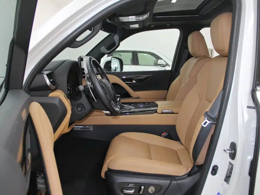 Lexus LX — миниатюра 7