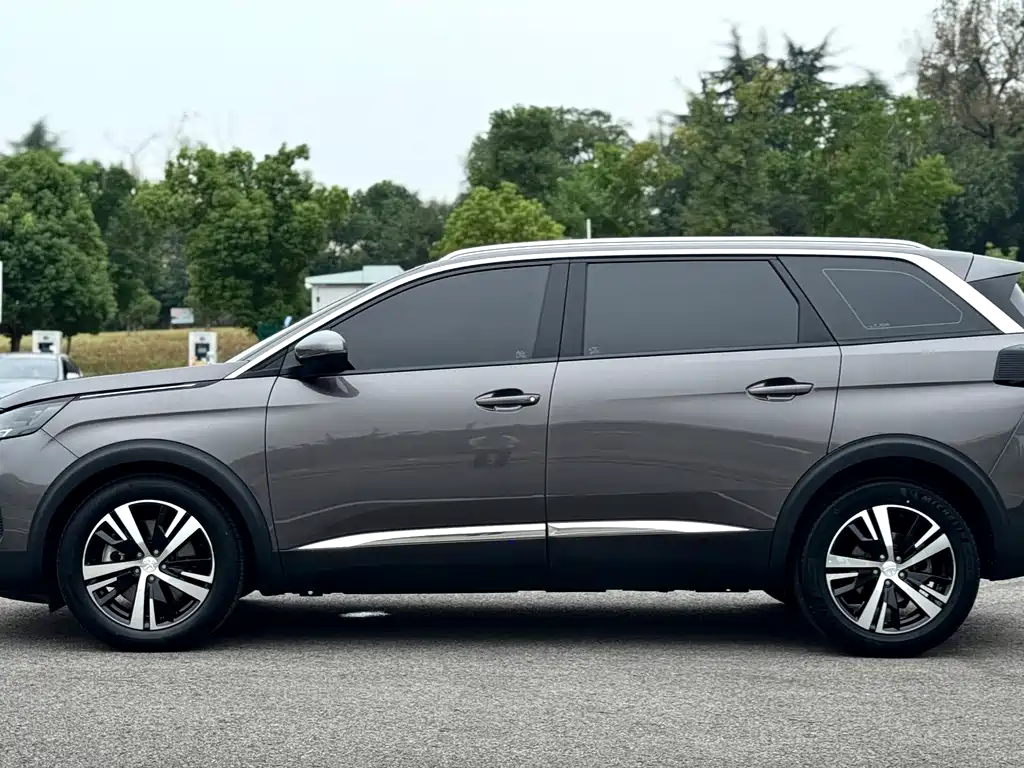 Peugeot 5008 — миниатюра 7