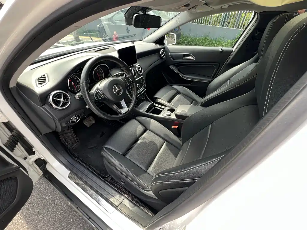 Mercedes-Benz GLA 2018 GLA 200