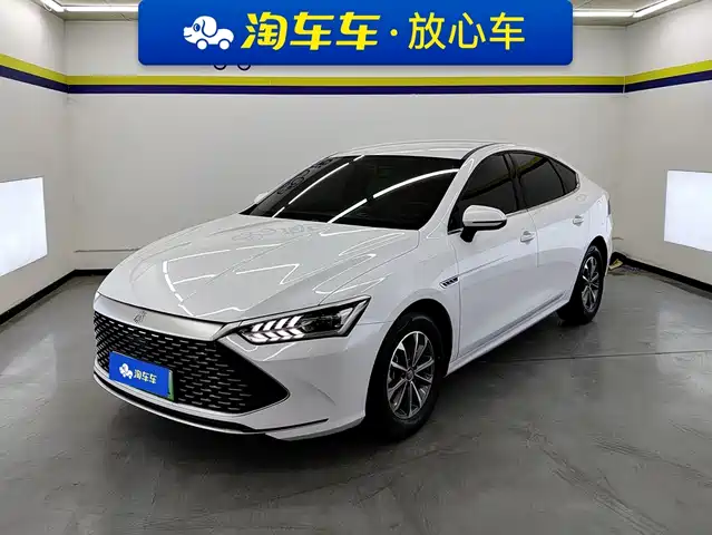 2025 BYD Qin