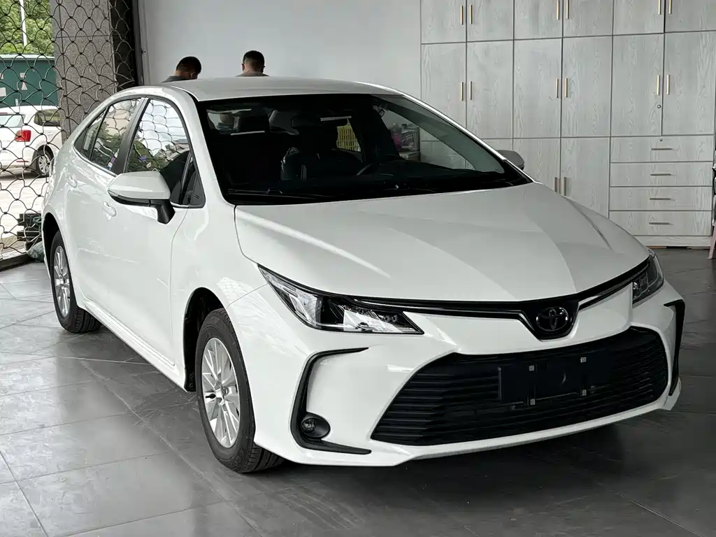 Toyota Corolla - фото 6