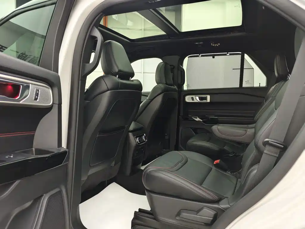 Ford Explorer — миниатюра 22