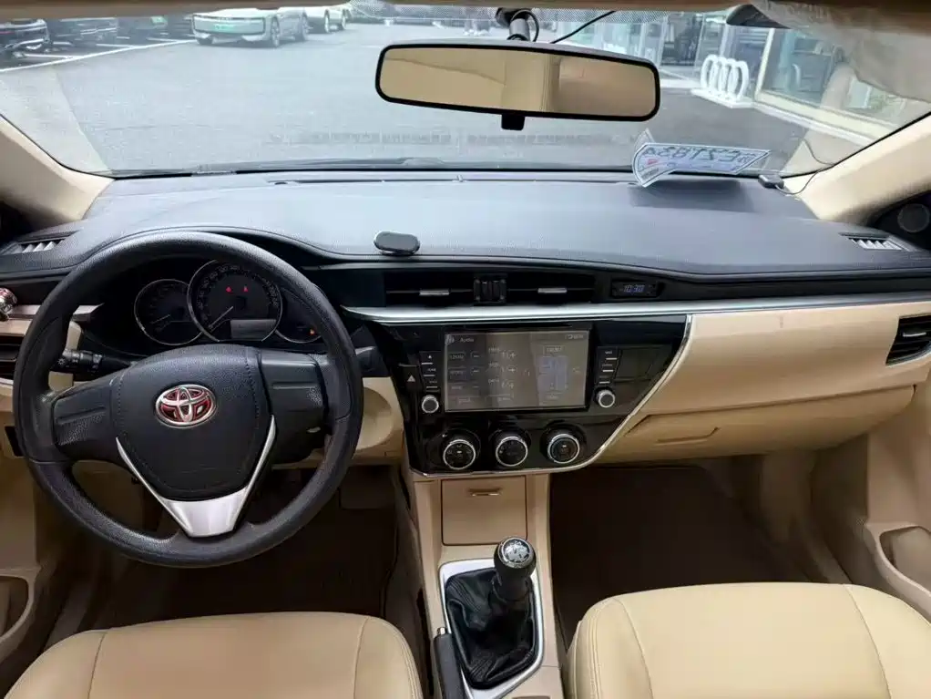 Toyota Corolla — миниатюра 4