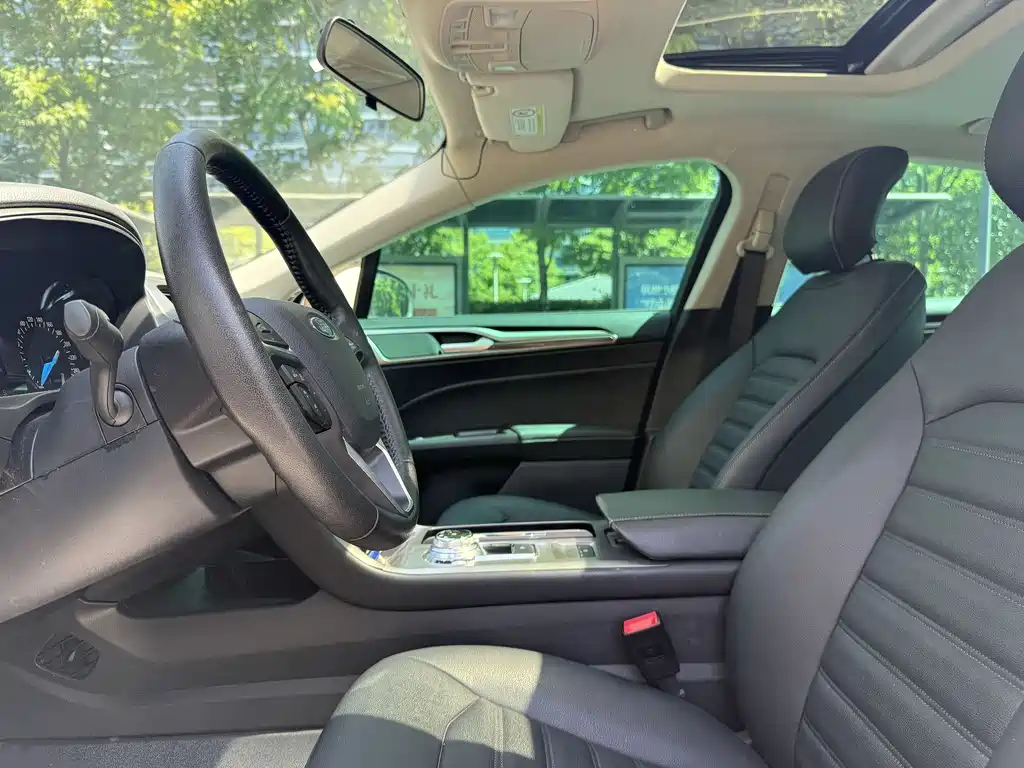 Ford Mondeo 2020 EcoBoost 180 Fashion