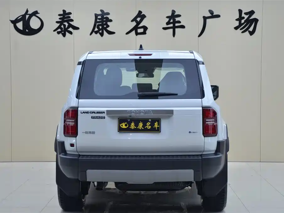Toyota Land Cruiser Prado 2024 2.4T TX 5 мест