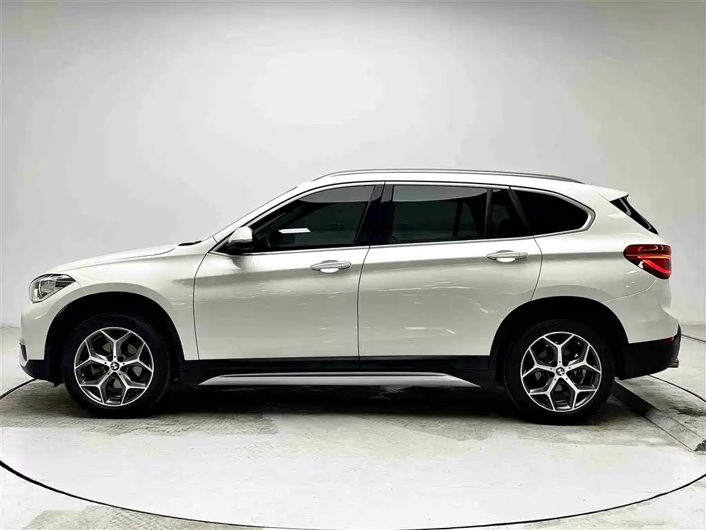 BMW X1 — миниатюра 20