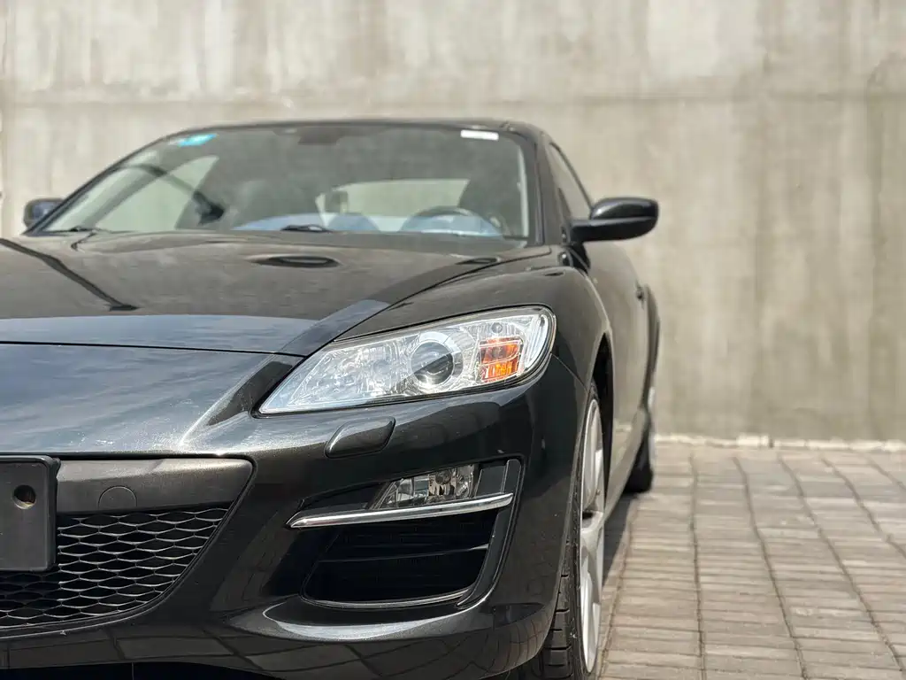 Mazda RX-8 — миниатюра 5