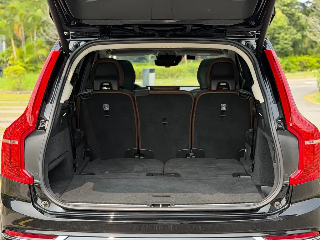 Volvo XC90 — миниатюра 14