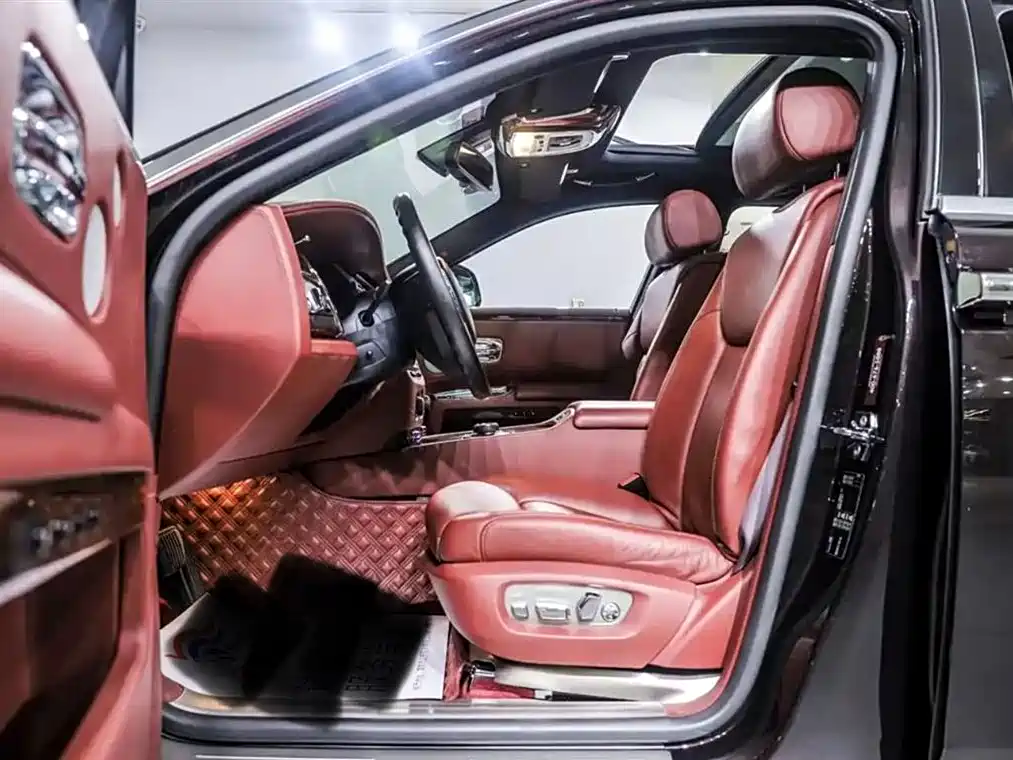 Rolls-Royce Ghost 2015 Series II Long Wheelbase
