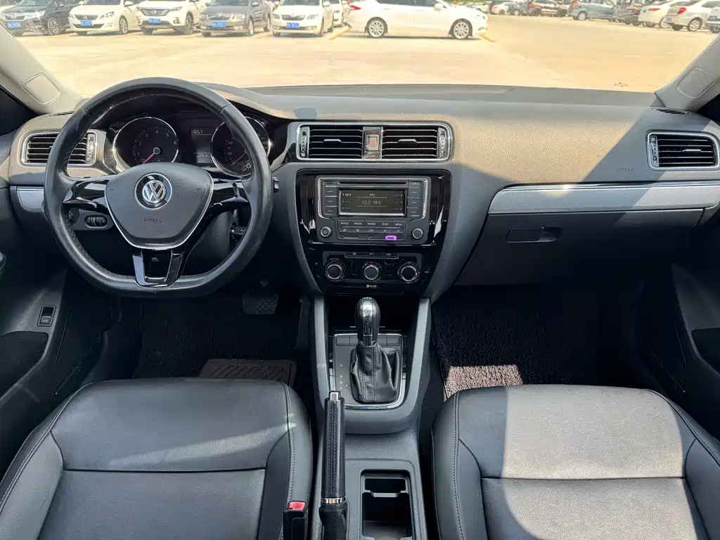 Volkswagen Sagitar — миниатюра 9