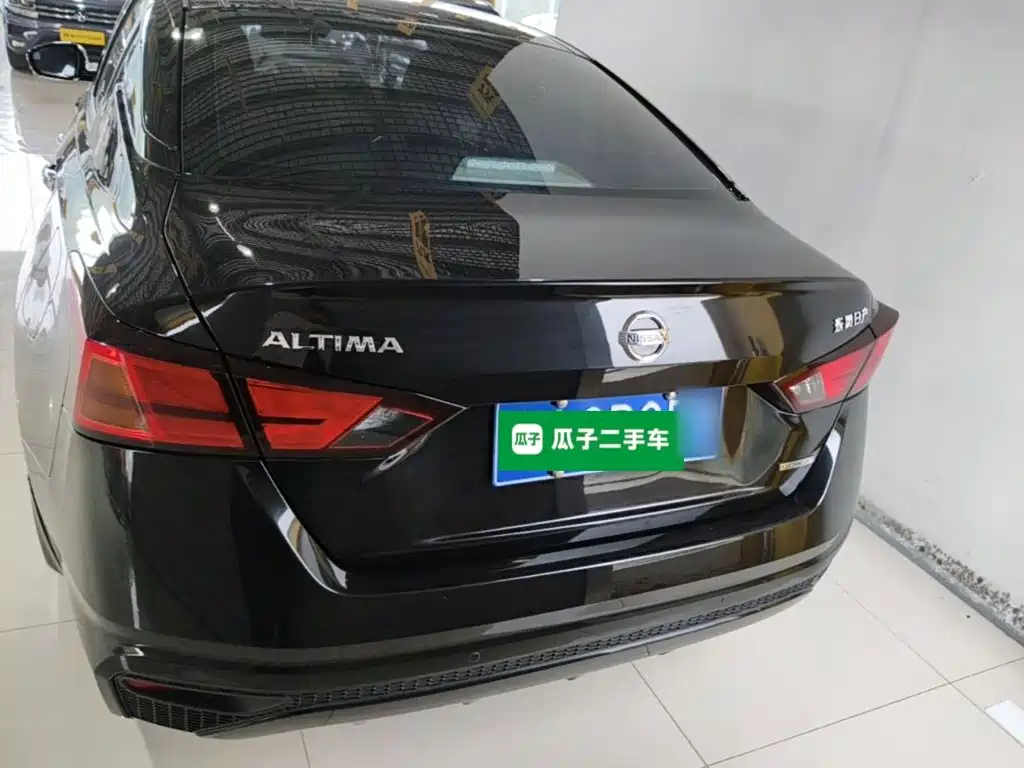 Nissan Teana — миниатюра 6