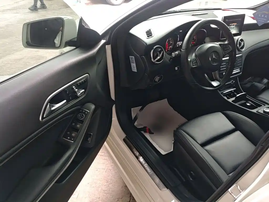 Mercedes-Benz CLA (Import) — миниатюра 16