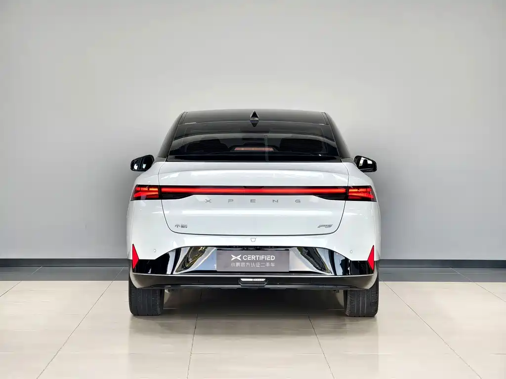 XPeng P5 — миниатюра 4