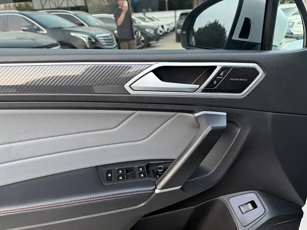 Volkswagen Tiguan L — миниатюра 4