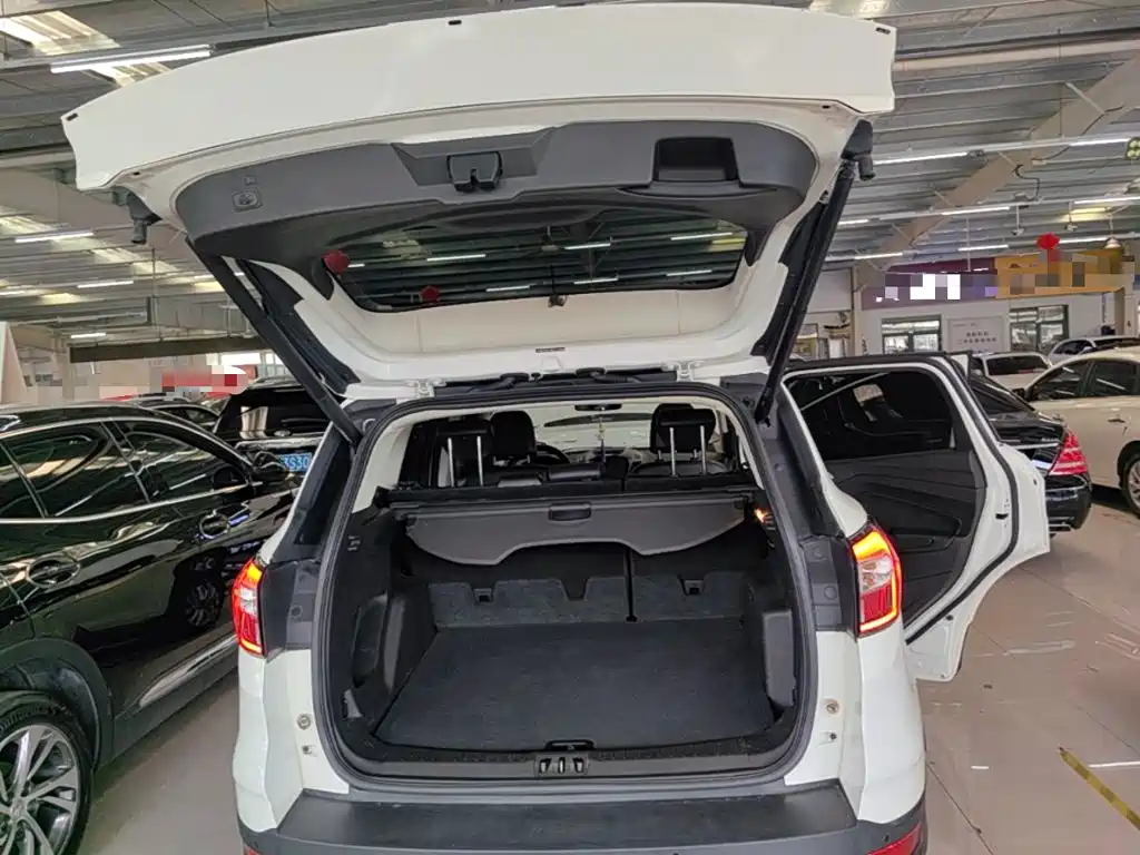 Ford Kuga — миниатюра 19