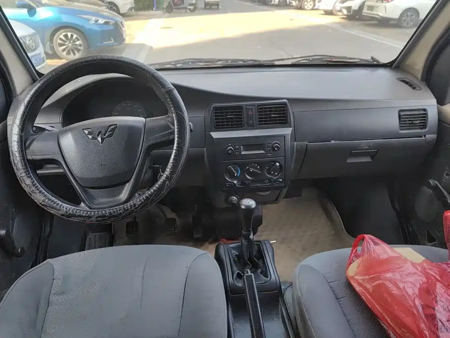 Wuling Rongguang — миниатюра 12