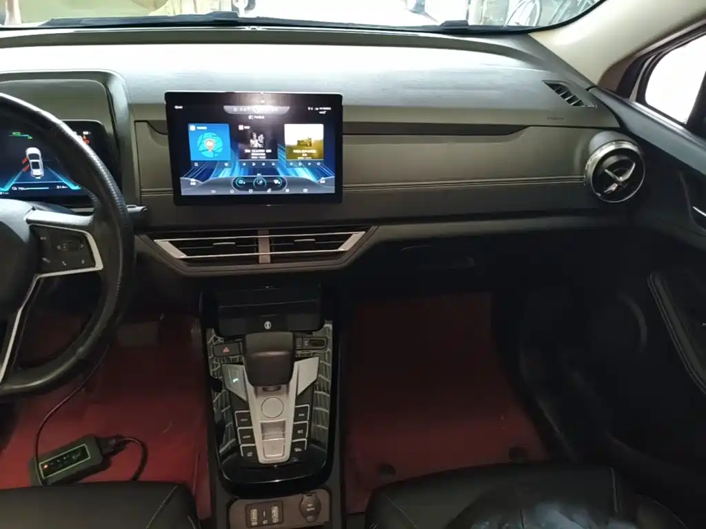 BYD Yuan EV — миниатюра 13