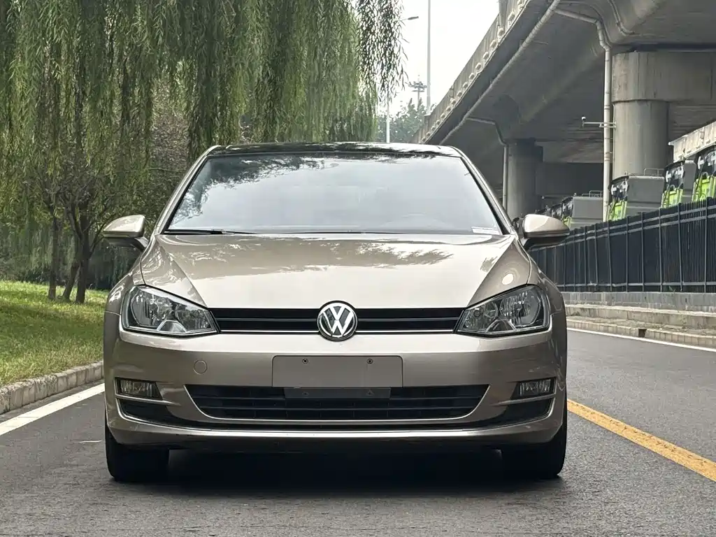 Volkswagen Golf — миниатюра 2