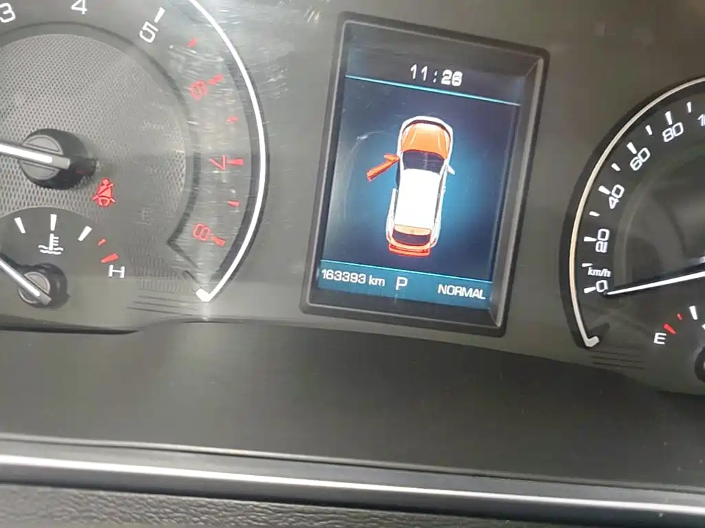 Wey Wey VV5 — миниатюра 12