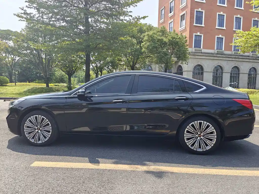 Hongqi Hongqi H5 — миниатюра 15