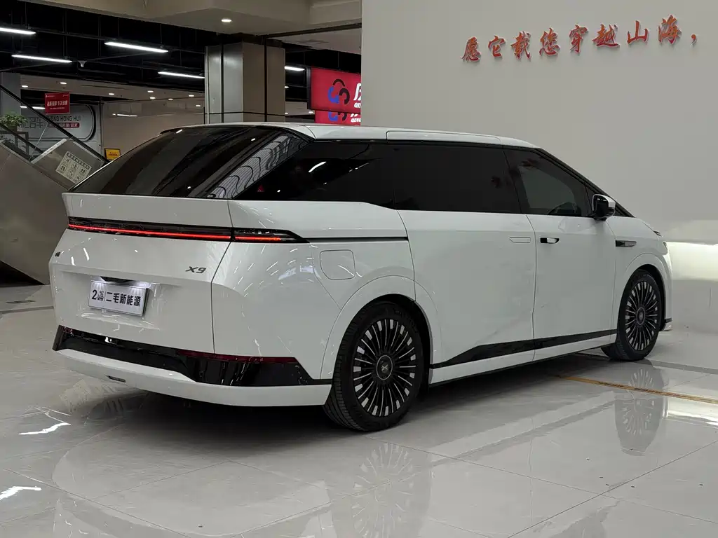 XIAOPENG X9
