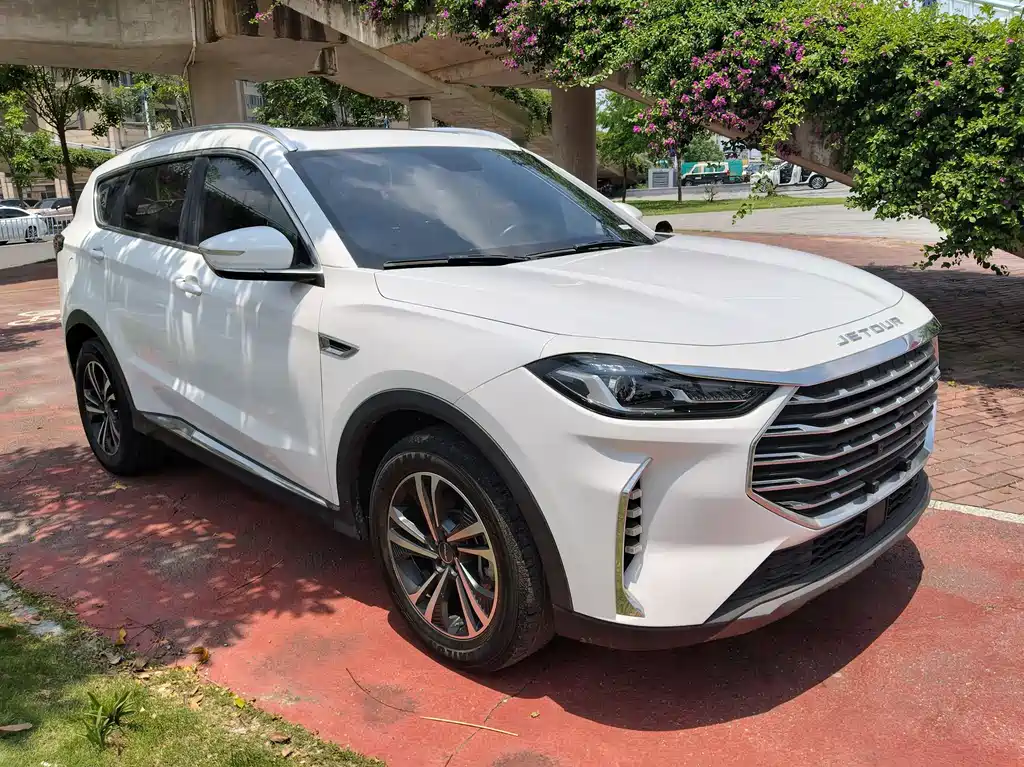 JETOUR X70 PLUS 2021 1.6T DCT 5 мест