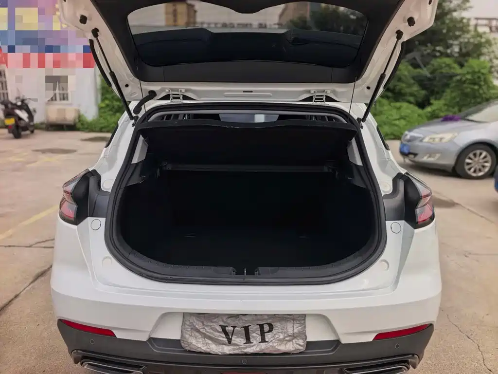 Geely Emgrand S — миниатюра 7
