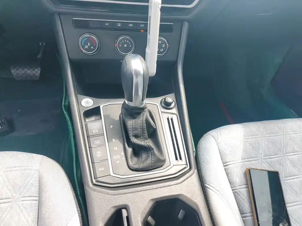 Volkswagen Lavida — миниатюра 14