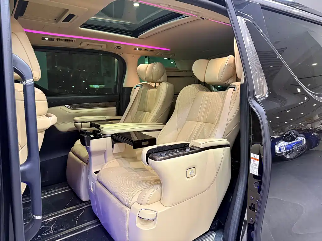 Toyota Vellfire 2020 2.5L HV Luxury