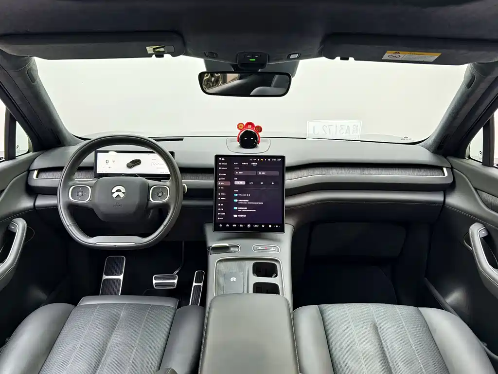 NIO ES8 2023 100kWh