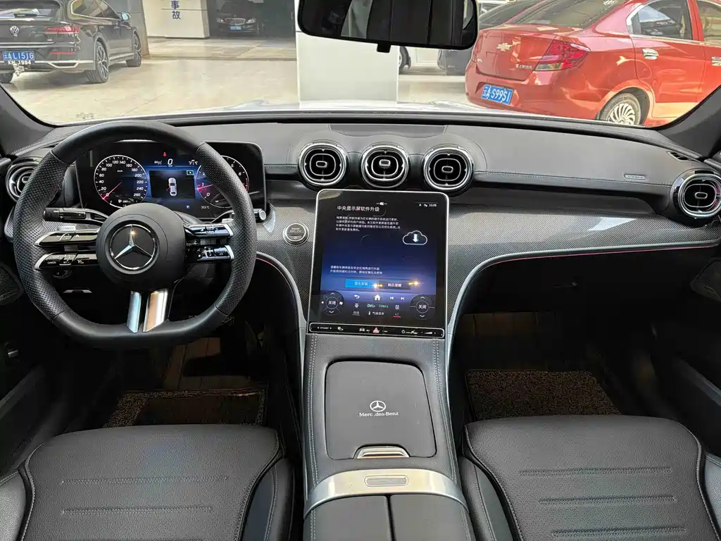 Mercedes-Benz C-Class — миниатюра 4
