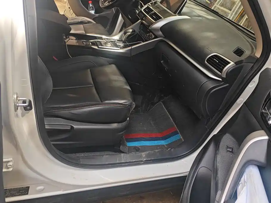 Mitsubishi Eclipse Cross — миниатюра 8
