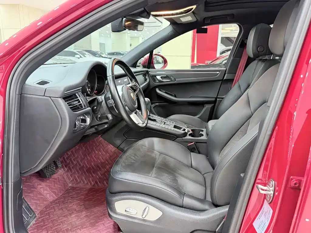Porsche Macan — миниатюра 4