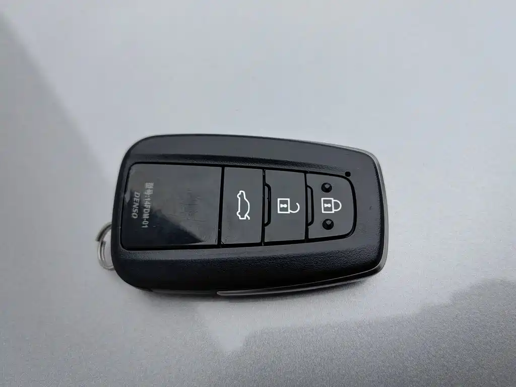 Toyota Avalon — миниатюра 19