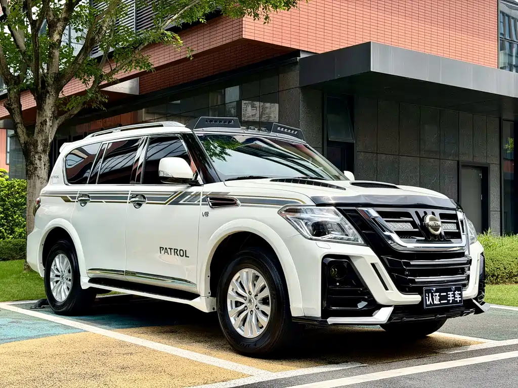 Nissan Patrol 2017 5.6L