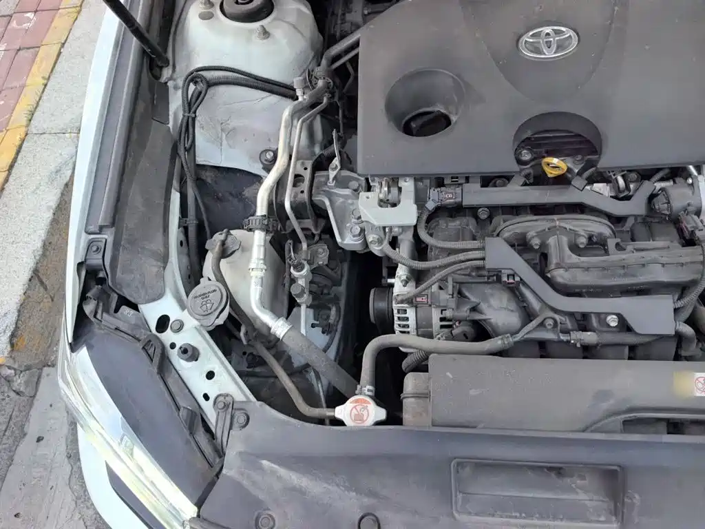 Toyota Camry — миниатюра 21