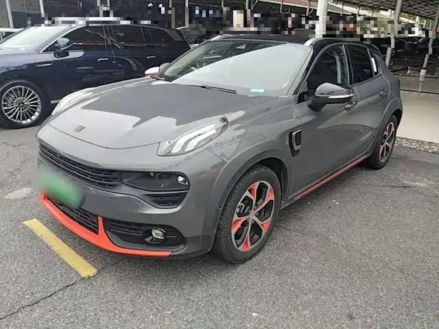2020 Lynk & Co 02