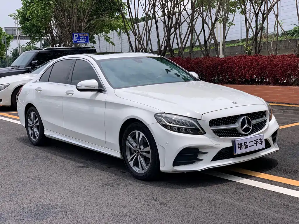 Mercedes-Benz C-Class - фото 3
