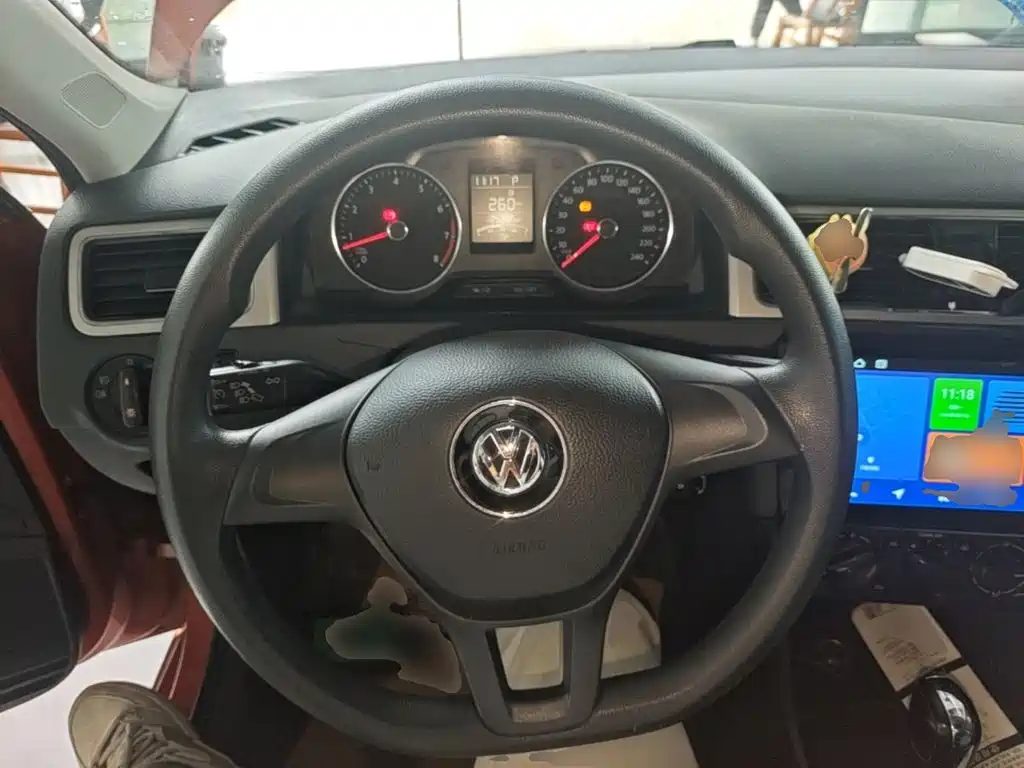 Volkswagen Santana — миниатюра 11